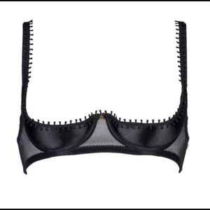 Diamor elegant shelf bra, like new ⭐️